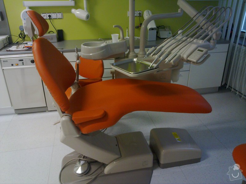 Rekonstrukce zubní ordinace: 200220112440