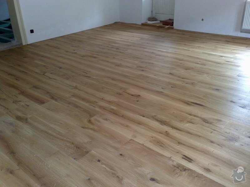 Dodávka a montáž dubové masivní podlahy do rekonstruovaného hostince U Fialů: Snimek_031