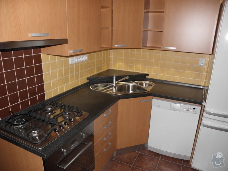 Rekonstrukce koupelny a výroba kuchyně: P6046761