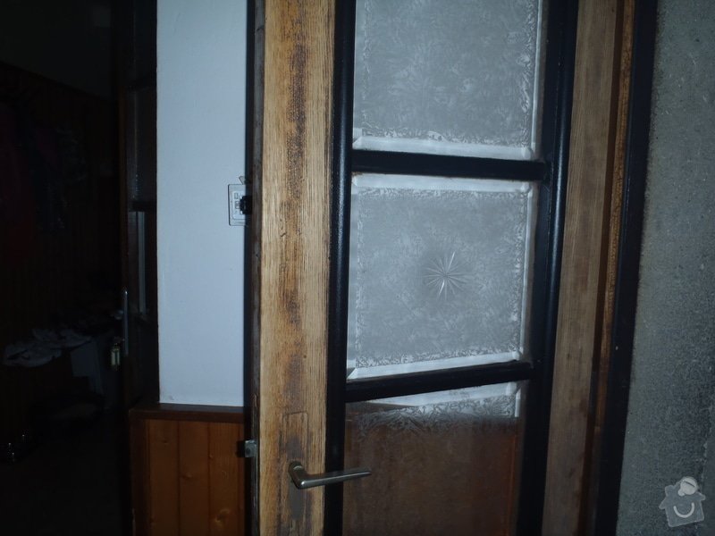 Renovace vstupních dveří.: P6110235