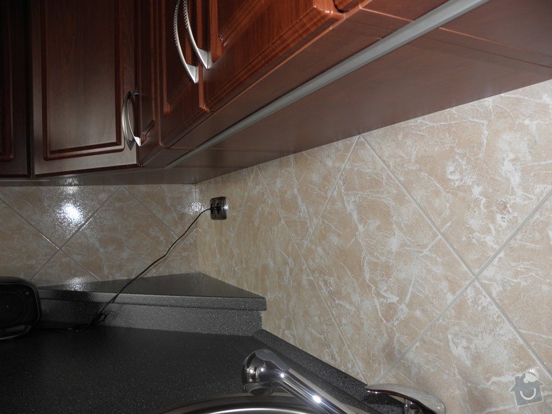Rekonstrukce celého bytu,koupelny a výroba kuchyně: P6147160