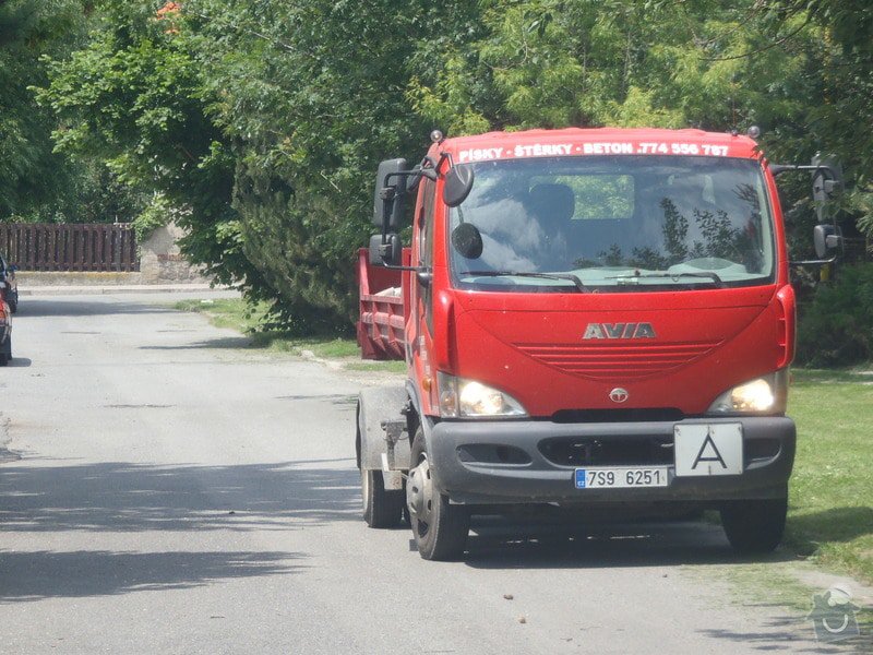 Stavba plotů a podezdívky,pokládka zámkové dlažby: P6160315