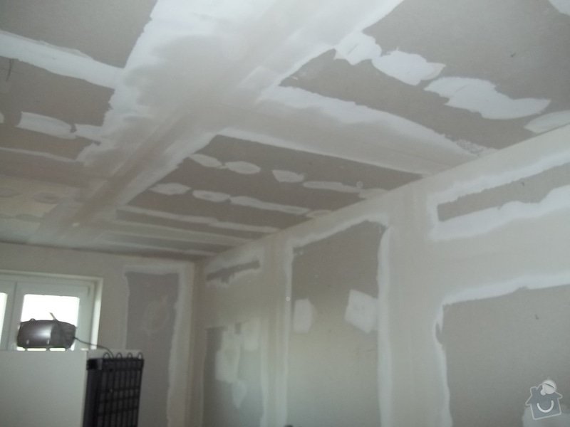 Snížený strop a lepené stěny: 104_0483