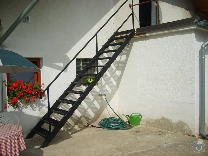 Jednoduché venkovní schodiště: S6005401_small_po