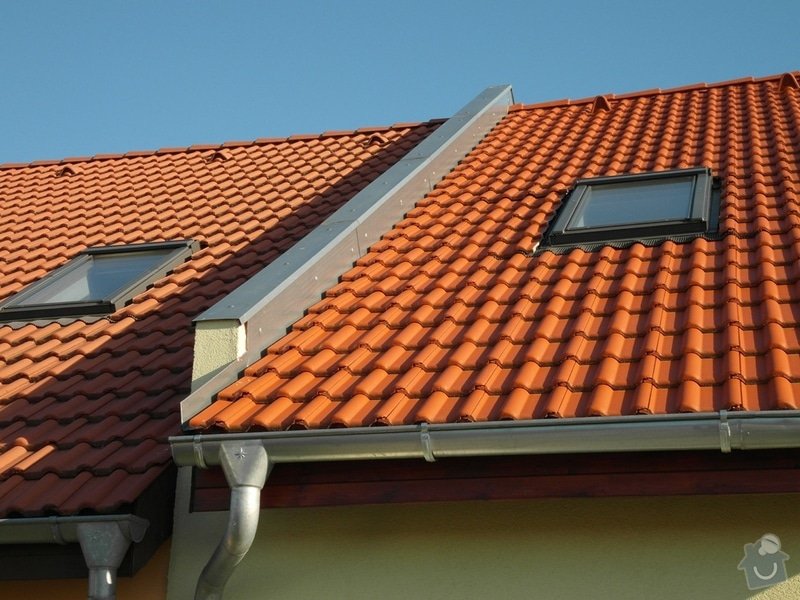 Zedník - stavitel, k výstavbě zídky mezi střechami v řadovém RD a její oplechování: 04
