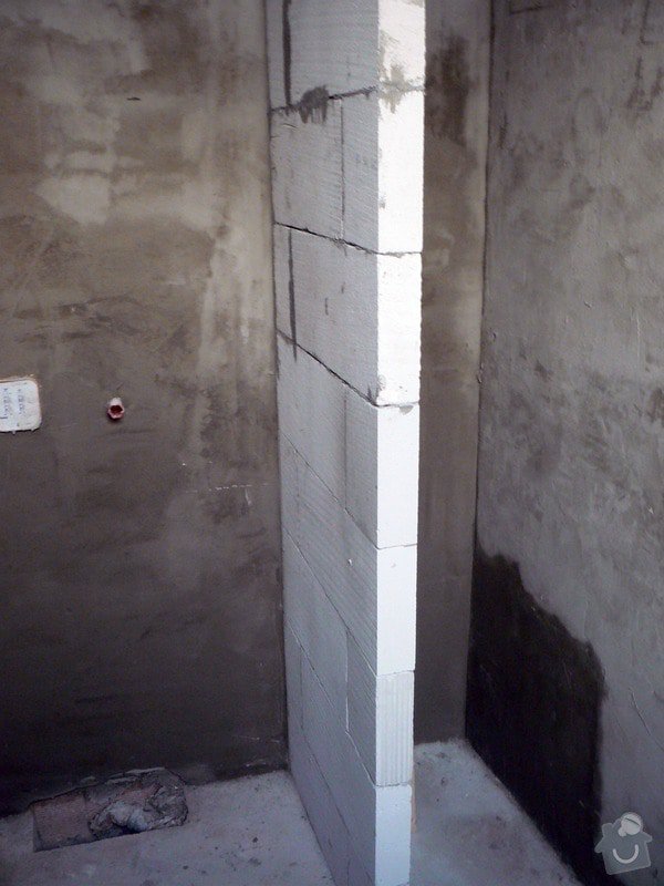Kompletní rekonstrukce koupelny a WC v cihlovém domě v 6.NP : P1030604_R