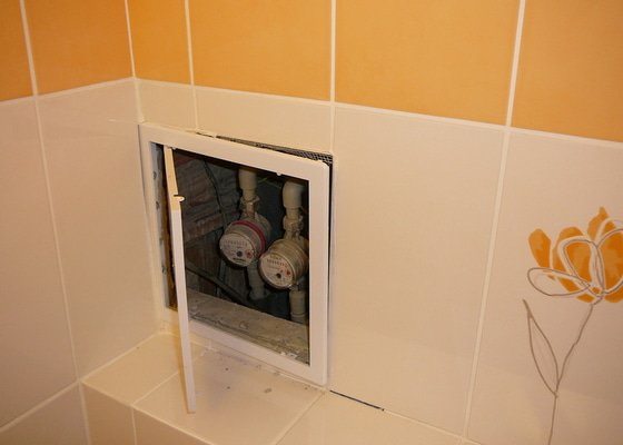 Rekonstrukce koupelny (výměna vany, obklady)