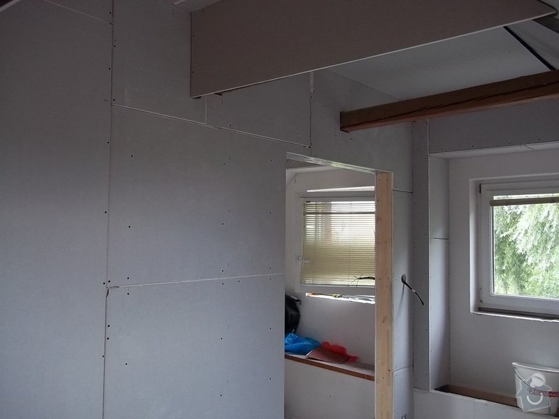 Rekonstrukce podkrovního pokoje: 104_0421