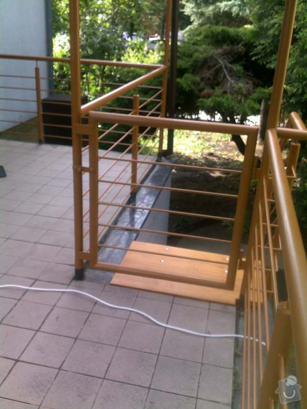 Rekonstrukce schodiště: 14072011622