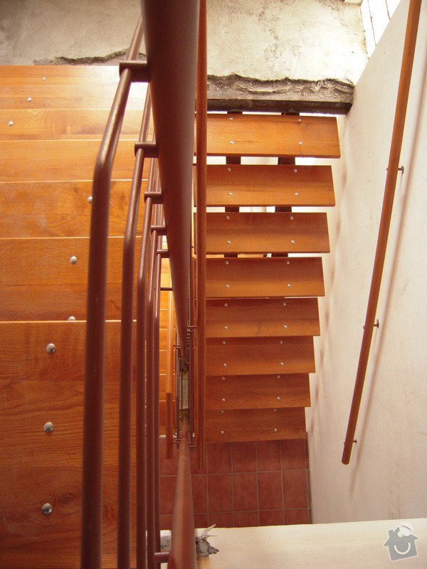 Rekonstrukce schodiště: DSCN1766