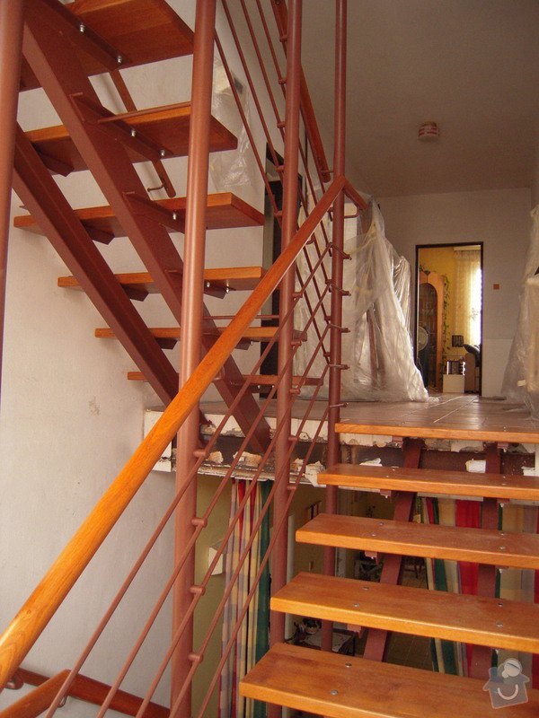 Rekonstrukce schodiště: DSCN1774