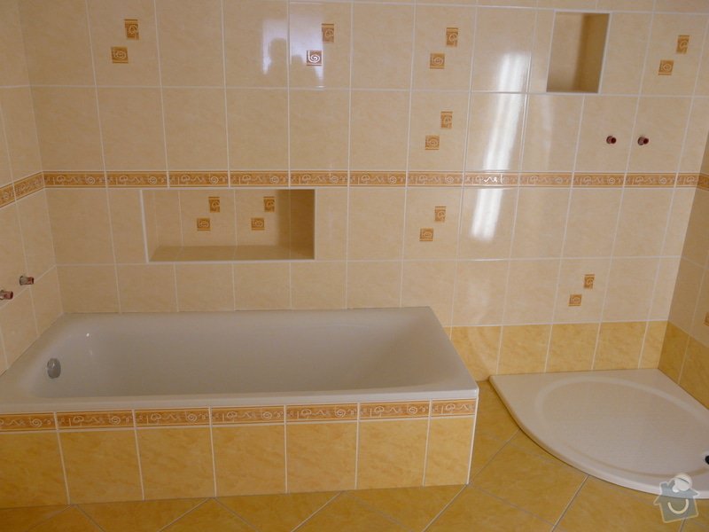 Přestavba koupelny v RD,nové omítky a kompletní obklad v četně dlažby: P1020148