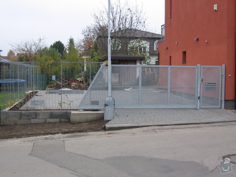 Samonosná brána a branka.: IMG_2505