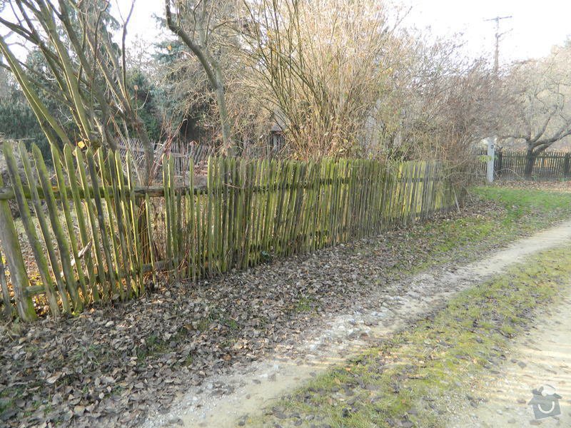 Dřevený chalupářský plot : DSCN1130