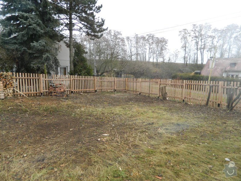 Dřevený chalupářský plot : DSCN1203