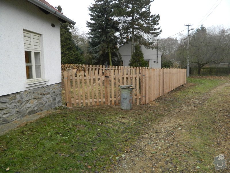 Dřevený chalupářský plot : DSCN1211