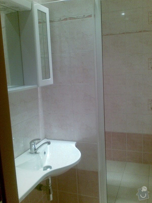 Předělání koupelny z umakartového jádra na zděné + změna místo vany sprchoví kout zděný: Obraz024