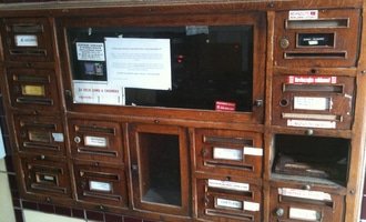 Renovace dřevěných poštovních schránek - stav před realizací