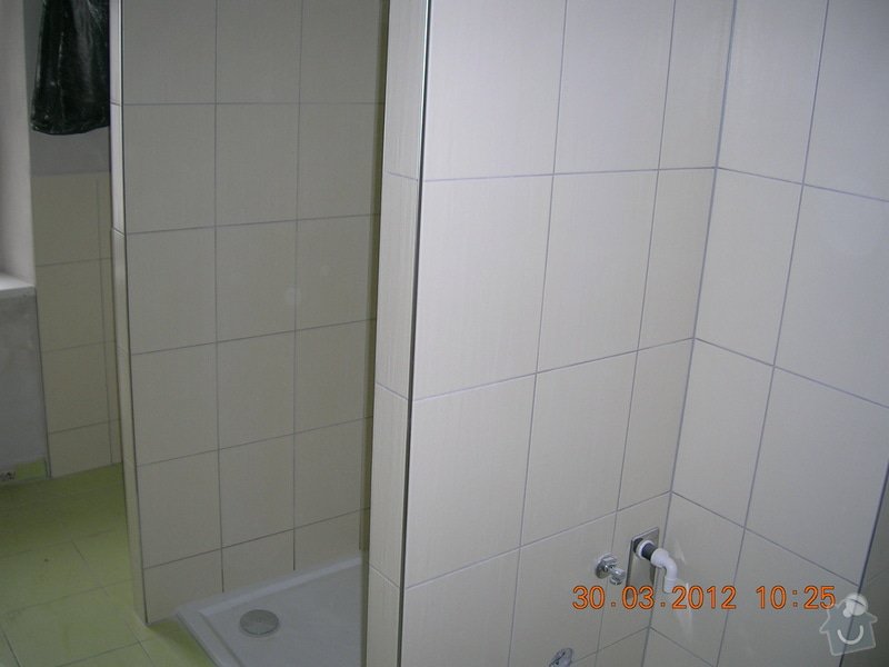 Obložení koupelny,WC a kuchyně: DSCN4310