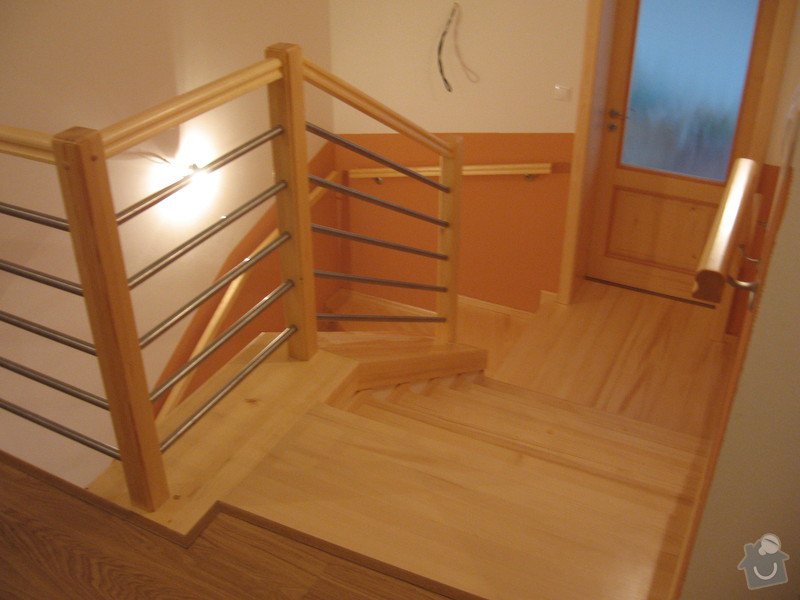 Dřevěné schodiště, vnitřní dveře: Zajic_2