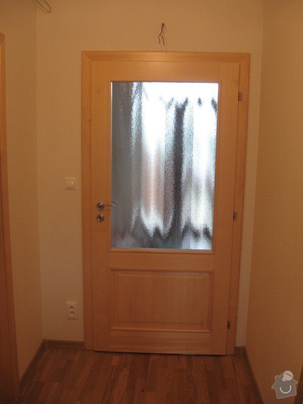 Dřevěné schodiště, vnitřní dveře: drevene-schodiste-vnitrni-dvere_Zajic_9
