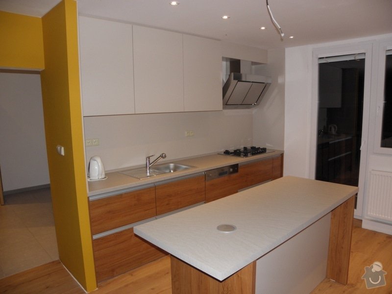 Rekonstrukce bytu, výroba kuchyňské linky: P5110367