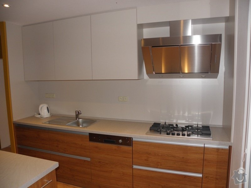 Rekonstrukce bytu, výroba kuchyňské linky: P5110371