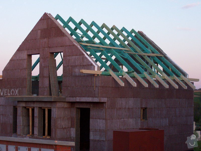 Zhotovení střechy a krovu: 100_5714