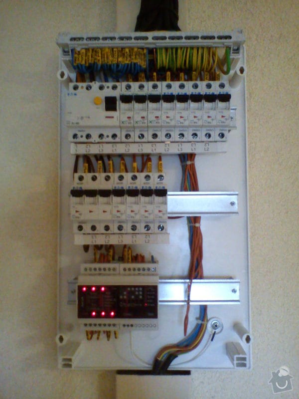 Rekonstrukce elektriky v bytě panelového domu: DSC00649
