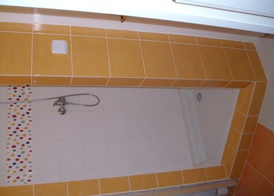Obklad koupelny 16,5 m2  a pokládka dlažby 7,5 m2 v Praze