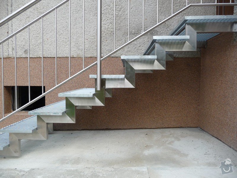 Venkovní schody: P1060370