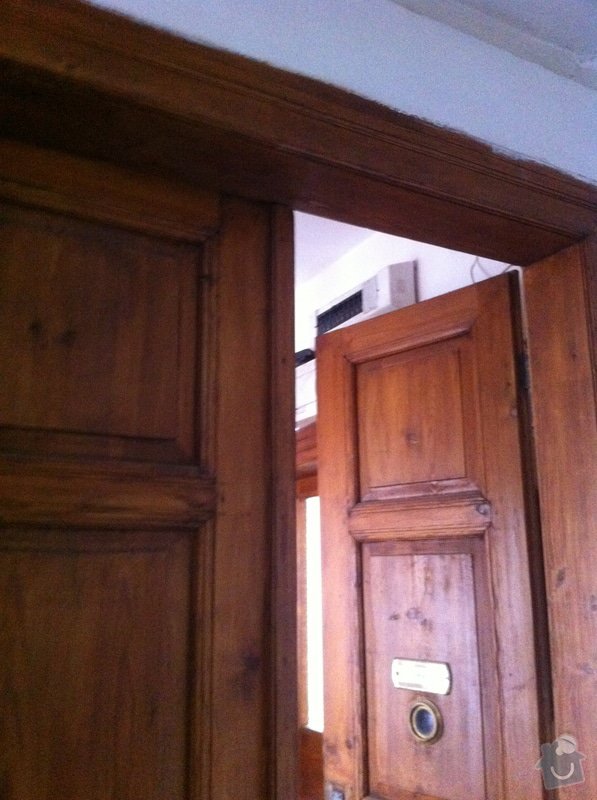 Renovace vstupních dveří: IMG_1255