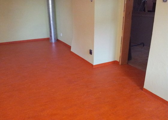 Marmoleum Home - Pokládka podlahy a obložení stěny