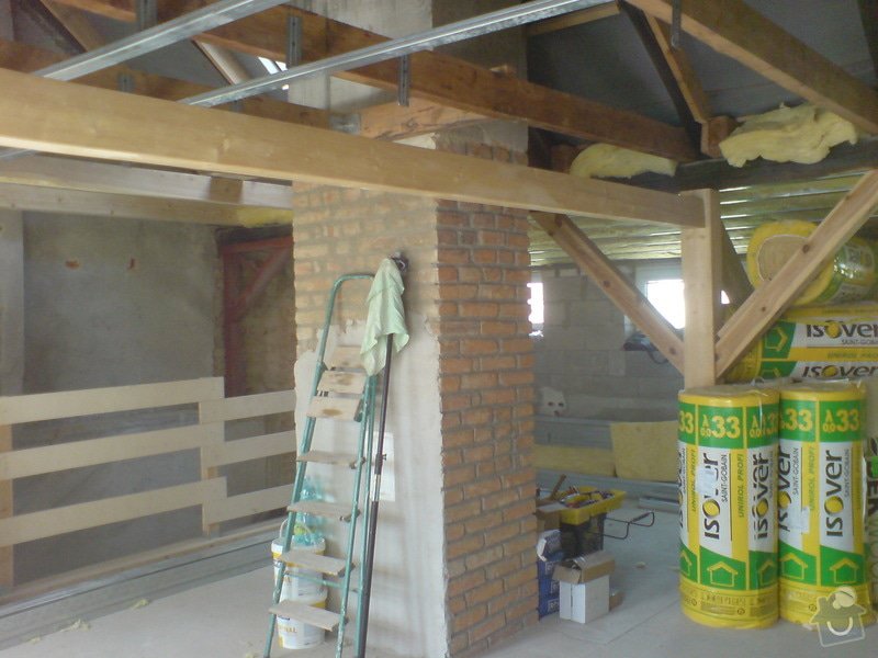 Zatepleni střechy,sadrokartonové práce (střechy,příčky, předstěny),ytongové příčky,elektrikářské práce: DSC00330