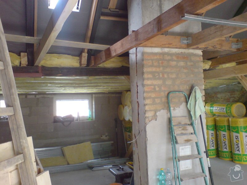 Zatepleni střechy,sadrokartonové práce (střechy,příčky, předstěny),ytongové příčky,elektrikářské práce: DSC00331