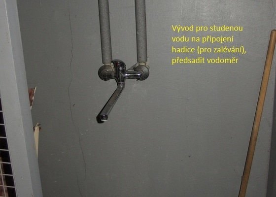 Výměna ventilů na stoupačkách v bytovém domě