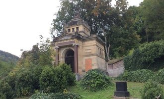 Rekonstrukce historické hrobky - stav před realizací