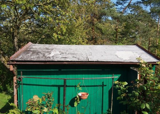 Rekonstrukce asfaltové střechy - zahradní chata
