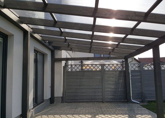 Dřevěná pergola 6.8m x 4m