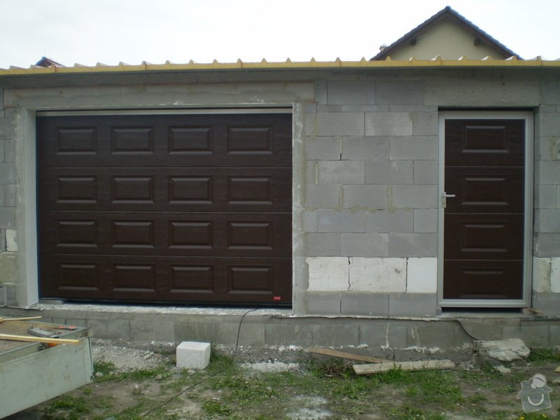 Garážová vrata, montáž pohonů na bránu: P6060546