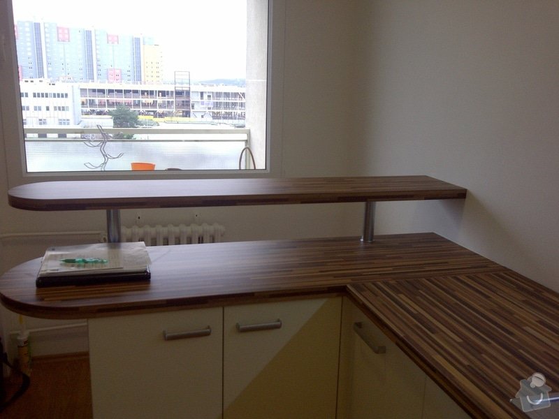 Rekonstrukce kuchyně a obývacího pokoje, výroba kuchyňské linky: IMG-20121205-00730