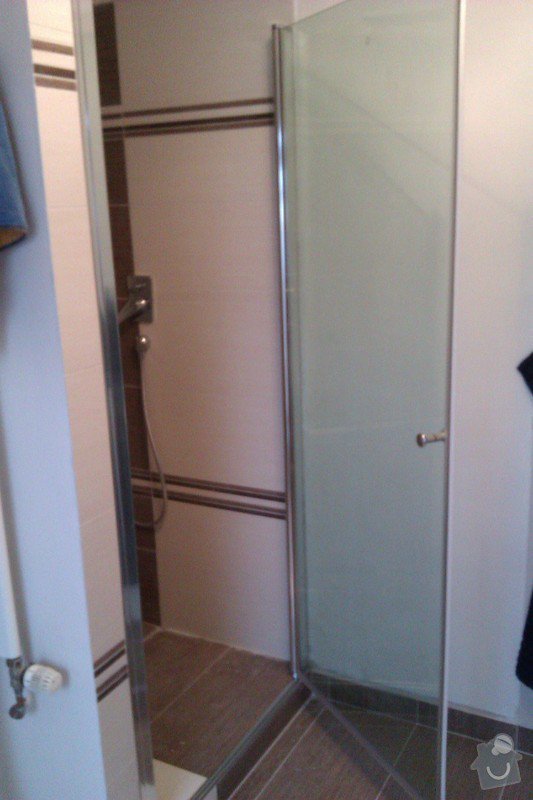 Instalace dveří do sprchového koutu: IMAG0605