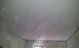Oprava stropu a drobné úpravy elektro v bytě