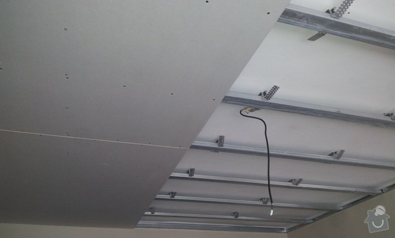 Oprava stropu a drobné úpravy elektro v bytě: 20130212_132135