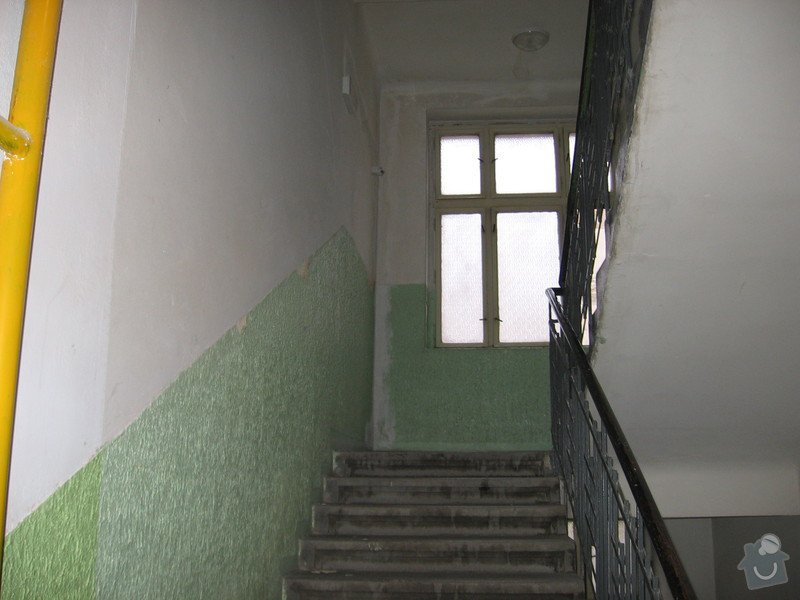 Výmalba a renovace zábradlí schodiště: 001