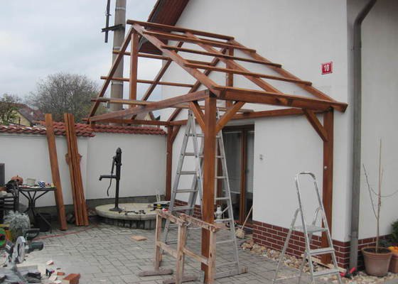 Zastřešená pergola