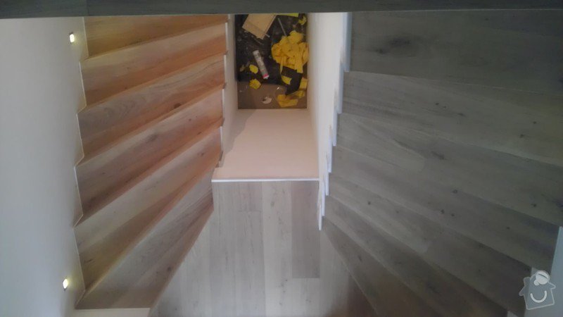 Obklad betonových schodů třívrstvou dřevěnou podlahou,zednické začištění: IMAG0116_kopie_kopie