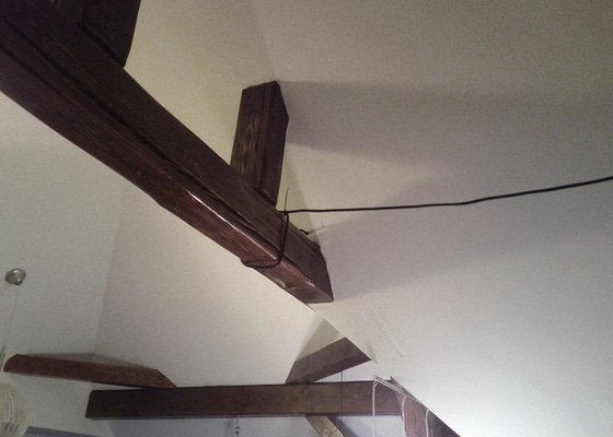 Falešný dřevěný trám (2 metry, 15x15cm)