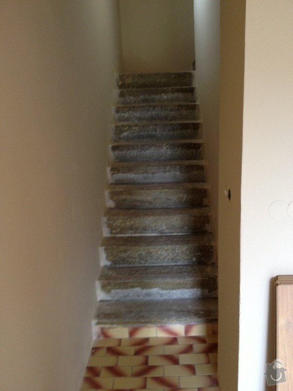 Obklad schodiště plovoucí podlahou: IMG_0556