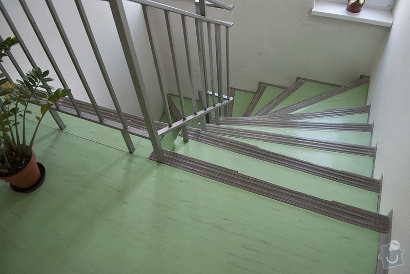 Polozeni PVC podlahy na schodiste: 04